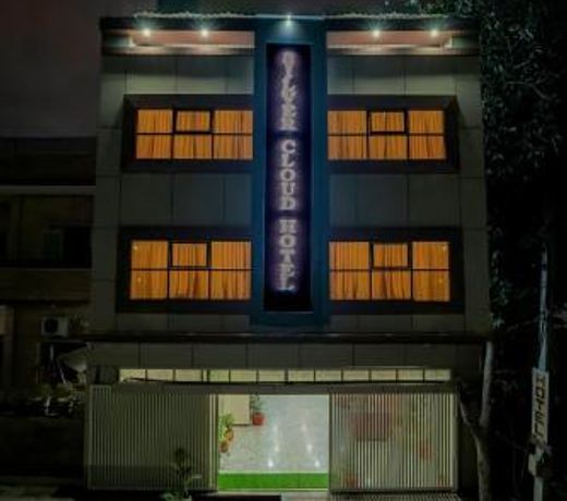 Hotel Silver Cloud