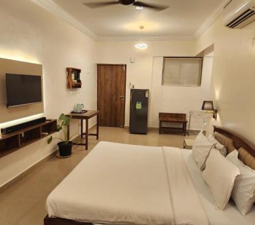 Vagator Beachside Studio Apartment