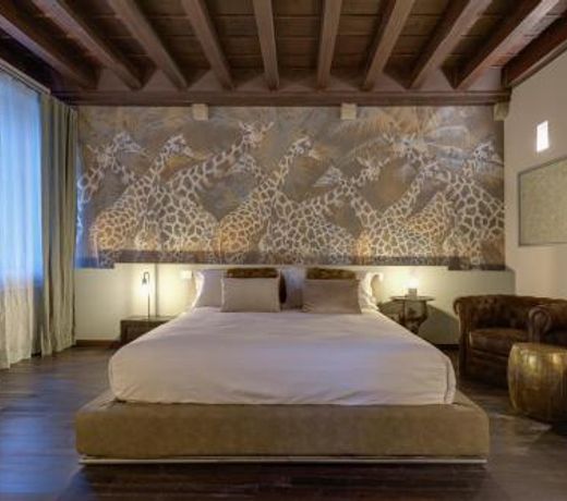 Palazzo Duomo Elegant Suites with WiFi & AC