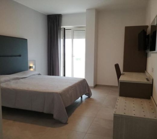 Nuovo HOTEL SETTIBI 20m dalla spiaggia