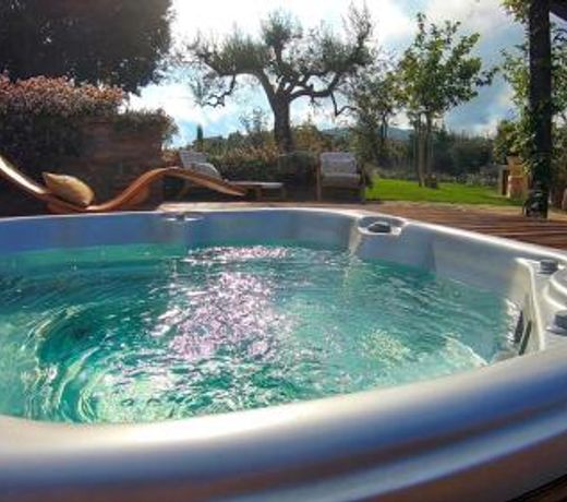 CASALE BELLA VITA 8&4, Emma Villas