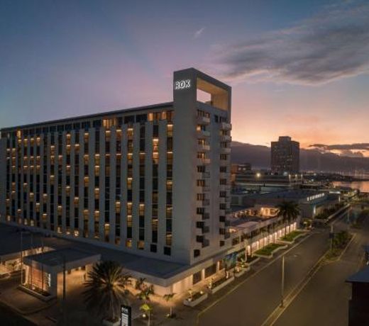 ROK Hotel Kingston Tapestry Collection By Hilton