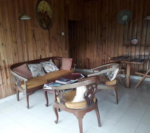 Wood cabin