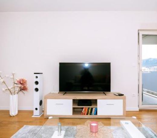 Eastside Apartment Bar