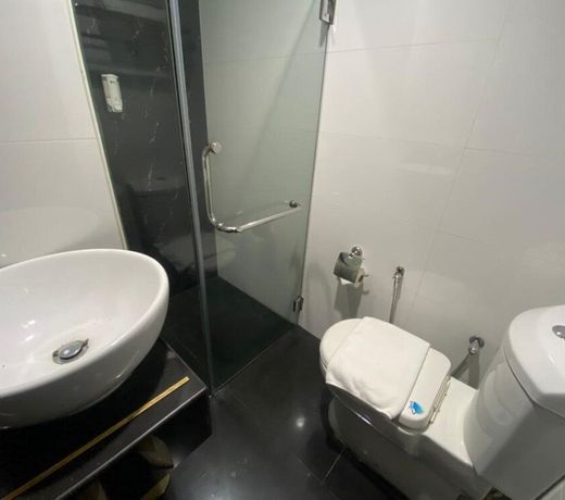 Capital O 90447 Hotel Ezzyhome Kebun Teh