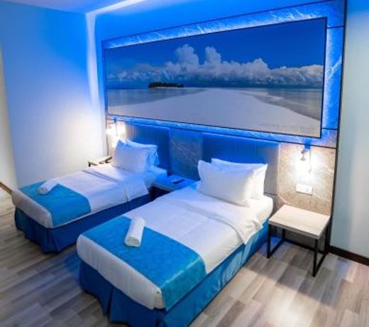 Hotel 17