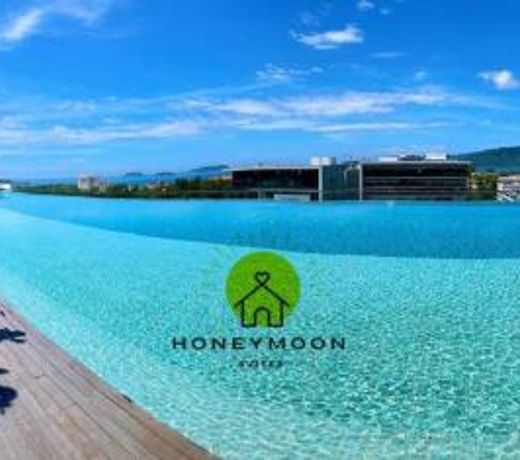 HoneyMoon Suites @ Sutera Avenue Kota Kinabalu Sabah Malaysia