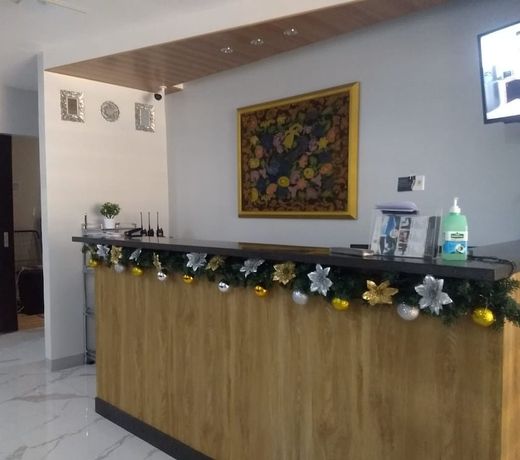 OYO 848 Dona Aurora Condotel
