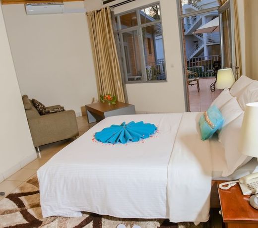 One Click Hotel