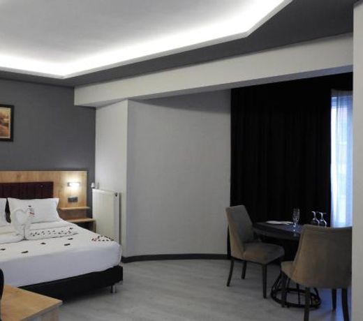 INN TOWN HOTEL