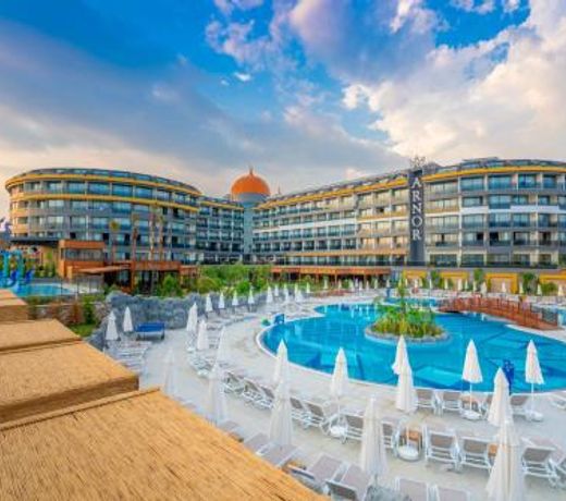 Arnor De Luxe Hotel & Spa