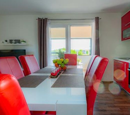 Villa Lorema-Jacuzzi,pool,billiard,table tennis&football