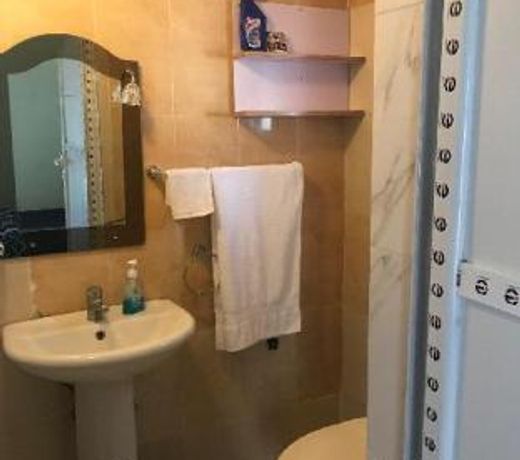 Enillah Apartments is really home away from home.!