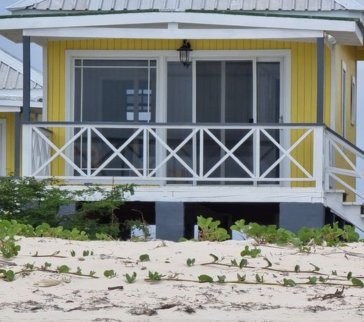 Comfortable 1-Bed Cottage in Codrington Barbuda
