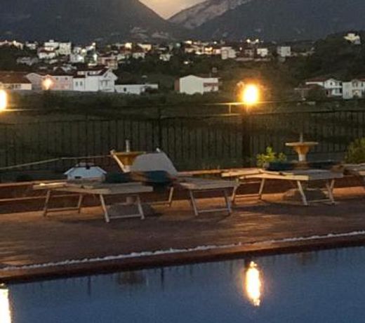HOTEL ARANDI AG