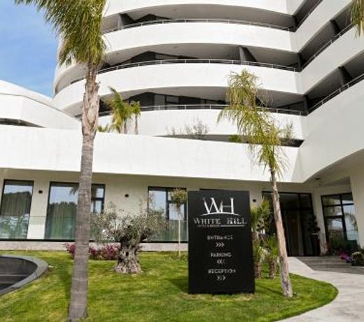 White Hill Hotel