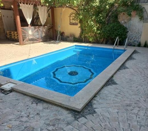 Monument Guesthouse