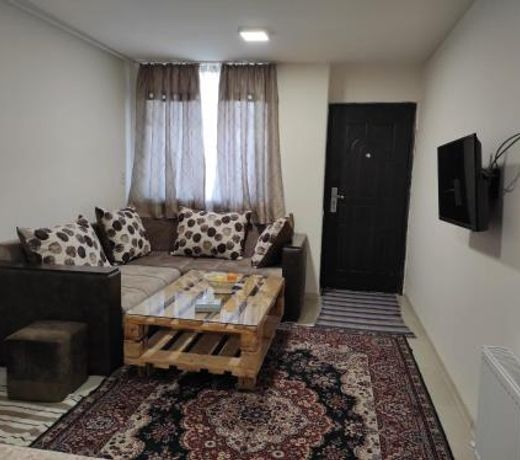 Julia's Place - Apartment, Garden & BBQ