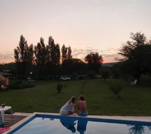 HERMOSA CASA con 4000mts de PARQUE en las SIERRAS DE CORDOBA