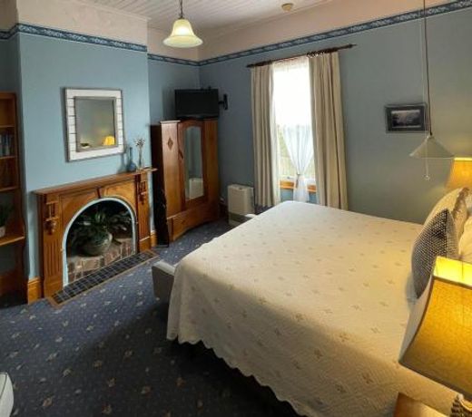 Hanlon Guest House