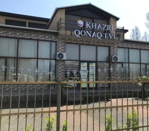 Khazri Qonaq evi / Guest House