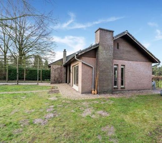 Scenic holiay home in Merksplas with garden