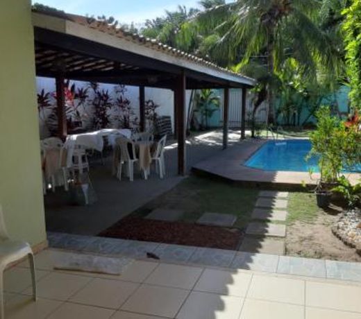 Casa em Buraquinho