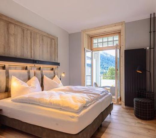 ALPINE INN Davos