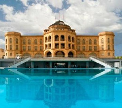 Latar Hotel Yerevan