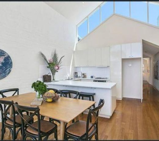 Lonnie Beach View Apartment