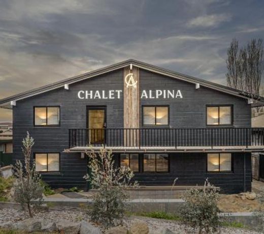 Chalet Alpina