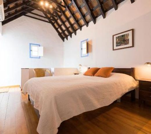 Casa Naranja