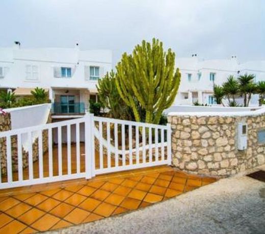 16:9 Villa Agua Amarga