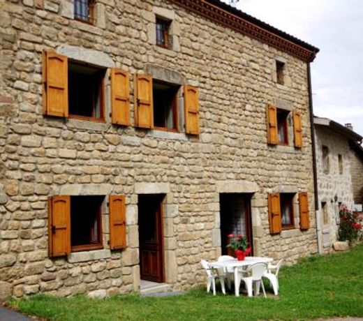 GÃ®te Saint-Nizier-de-Fornas, 4 piÃ¨ces, 6 personnes - FR-1-496-259