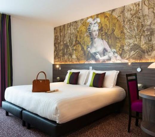 Hôtel Roi Soleil Prestige Plaisir
