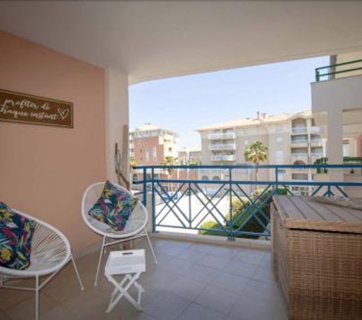 Bright Apt Of 32 M Renovated Near Town