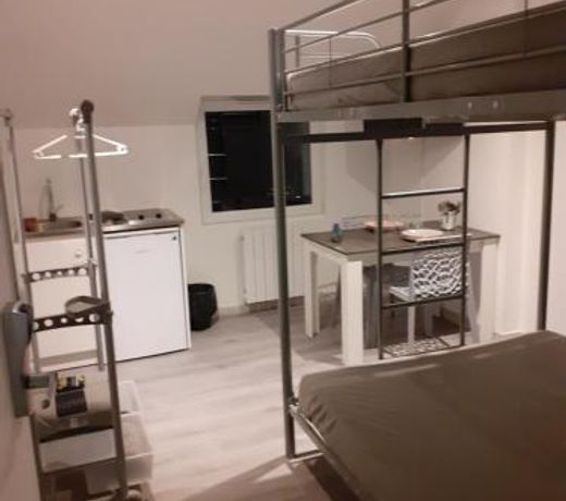 CHAMBRES ESTREES