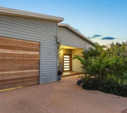 6 Kestrel Place