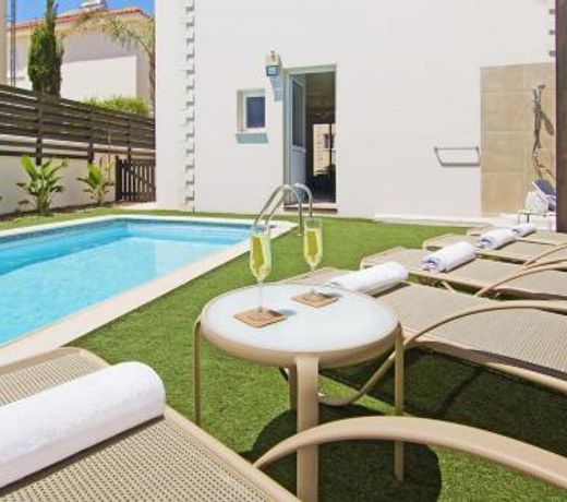 Pernera Gardens Villa