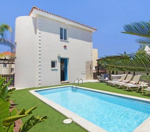 Pernera Gardens Villa