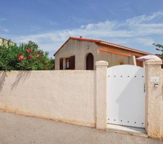 Two-Bedroom Holiday Home in Sainte Marie Plage