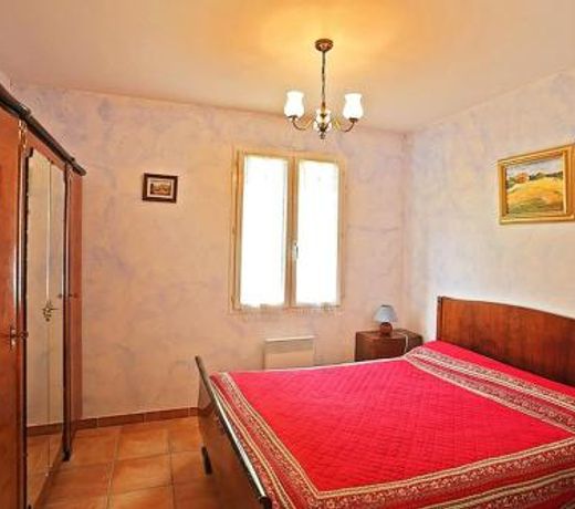 Maison de 3 chambres avec piscine partagee terrasse et wifi a Rustrel