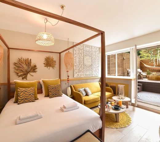 The Majestic Garden Suite