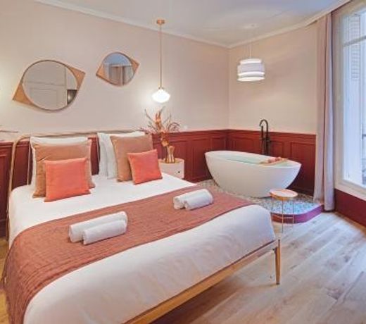 Miss Marguerite Suite