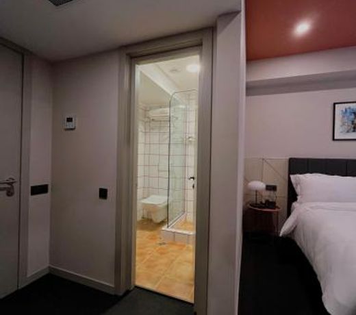 King Tamar Hotel