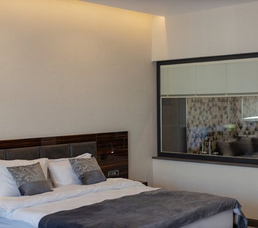 Hotel Monarch