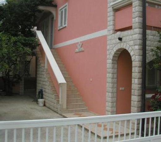 Apartments by the sea Vir - 19323