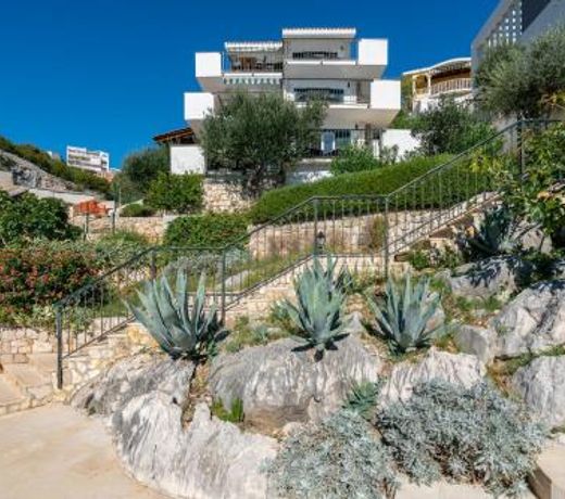 Seaside family friendly house with a swimming pool Cove Ljubljeva, Trogir - 19258