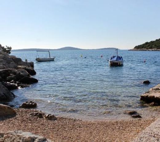 Seaside family friendly house with a swimming pool Cove Ljubljeva, Trogir - 19259