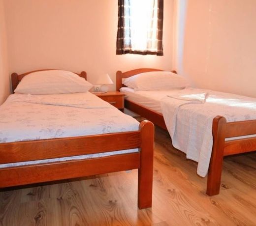 Lovely 2-Bed Apartment in Vinisce close to beach